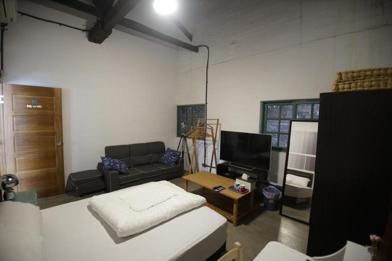 Pisces Youth Hostel T'ai-tung Exterior foto